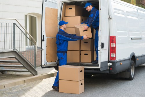 Local removals service planning a move near Mitcham Junction