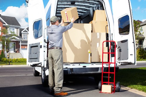 Local movers managing access and parking challenges in Mitcham