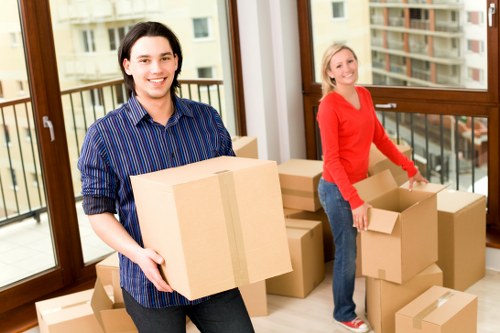 Free quote process for a Man With Van Mitcham service